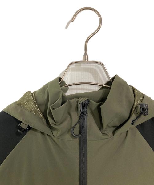 F.C.R.B.（エフシーレアルブリストル）F.C.R.B. (エフシーレアルブリストル) ウォームアップジャケット オリーブ サイズ:Sの古着・服飾アイテム