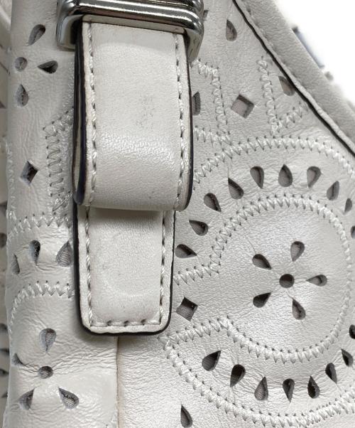 COACH（コーチ）COACH (コーチ) マギー パンチングレザー トートバッグ アイボリーの古着・服飾アイテム