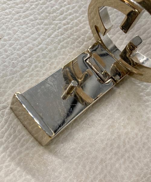 GUCCI（グッチ）GUCCI (グッチ) チェーンショルダーバッグ ベージュの古着・服飾アイテム