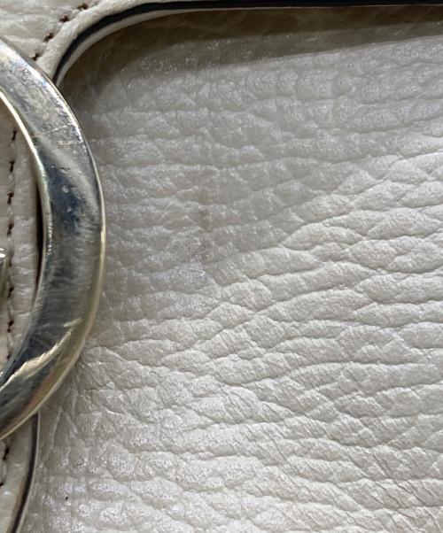 GUCCI（グッチ）GUCCI (グッチ) チェーンショルダーバッグ ベージュの古着・服飾アイテム