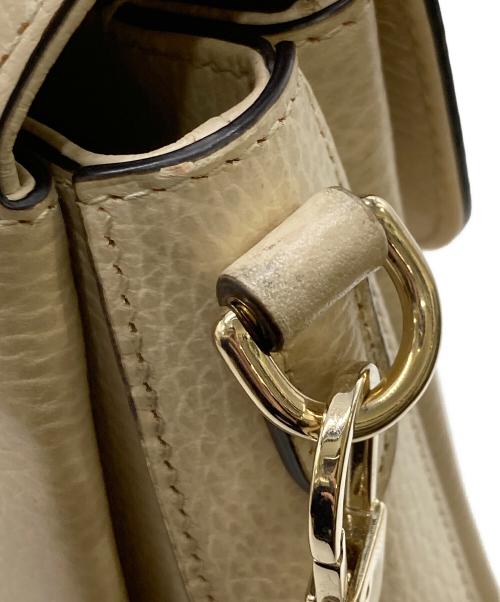 GUCCI（グッチ）GUCCI (グッチ) チェーンショルダーバッグ ベージュの古着・服飾アイテム
