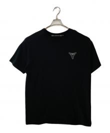 ADSB ANDERSSON BELL（アンダースンベル）の古着「UNISEX STOOL PATCH LOGO T-SHIRTS」｜ブラック