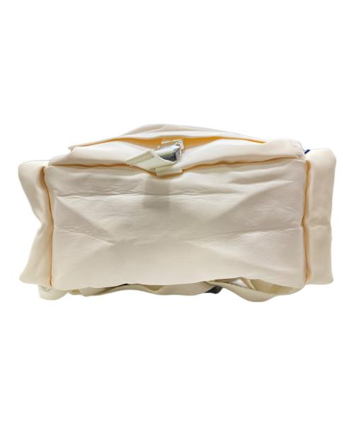 BURBERRY BLUE LABEL（バーバリー ブルー レーベル）BURBERRY BLUE LABEL (バーバリー ブルー レーベル) ナイロンリュック ホワイトの古着・服飾アイテム