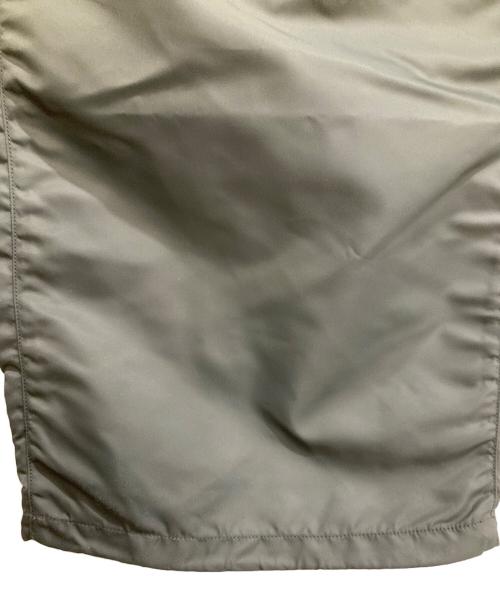 THE NORTHFACE PURPLELABEL（ザ・ノースフェイス パープルレーベル）THE NORTHFACE PURPLELABEL (ザ・ノースフェイス パープルレーベル) PALACE (パレス) Mountain Wind Pants グレー サイズ:SIZE 36 未使用品の古着・服飾アイテム