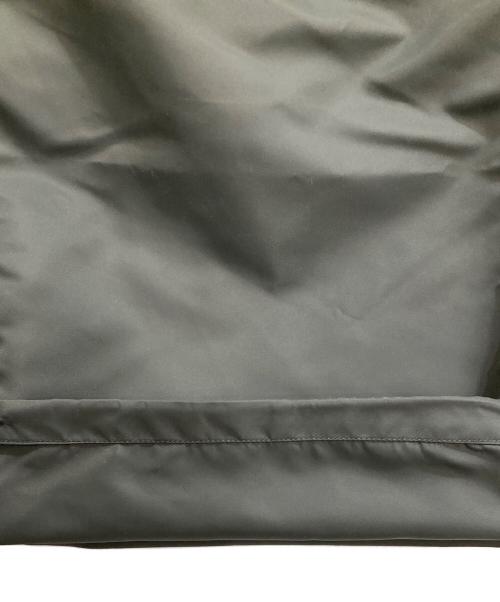 THE NORTHFACE PURPLELABEL（ザ・ノースフェイス パープルレーベル）THE NORTHFACE PURPLELABEL (ザ・ノースフェイス パープルレーベル) PALACE (パレス) Mountain Wind Pants グレー サイズ:SIZE 36 未使用品の古着・服飾アイテム