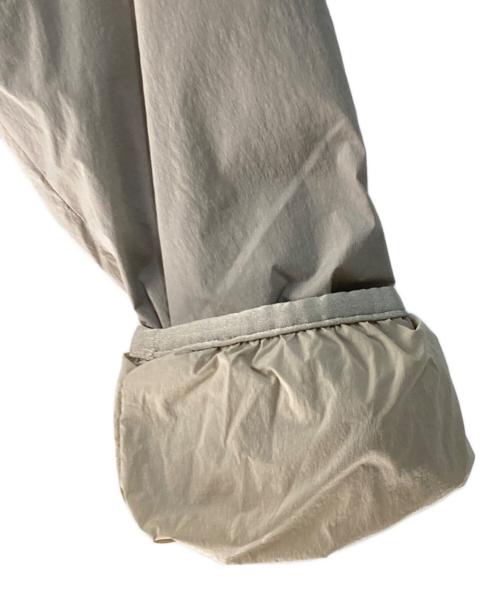 DANTON（ダントン）DANTON (ダントン) NYLON STRETCH TAFFETA INSULATION JACKET グレージュ サイズ:38の古着・服飾アイテム