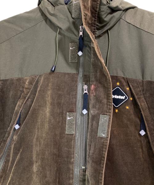 NIKE（ナイキ）NIKE (ナイキ) F.C.R.B. (エフシーレアルブリストル) マウンテンパーカー カーキ サイズ:Ｍの古着・服飾アイテム