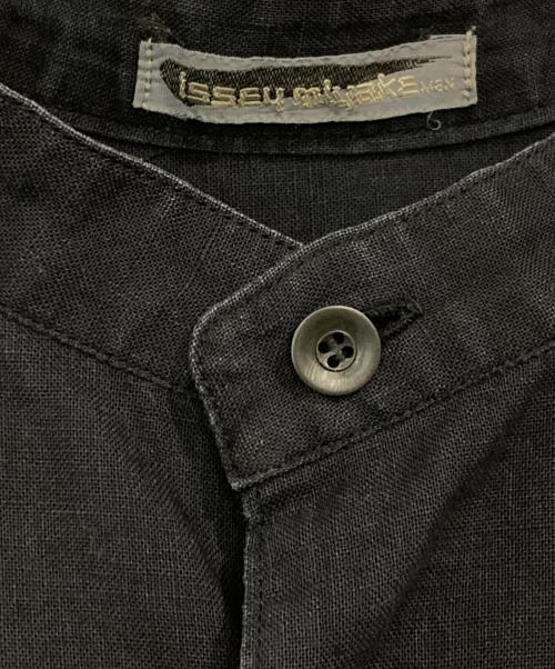 ISSEY MIYAKE MEN（イッセイミヤケメン）ISSEY MIYAKE MEN (イッセイミヤケメン) バンドカラー半袖リネンシャツ ネイビー サイズ:Mの古着・服飾アイテム