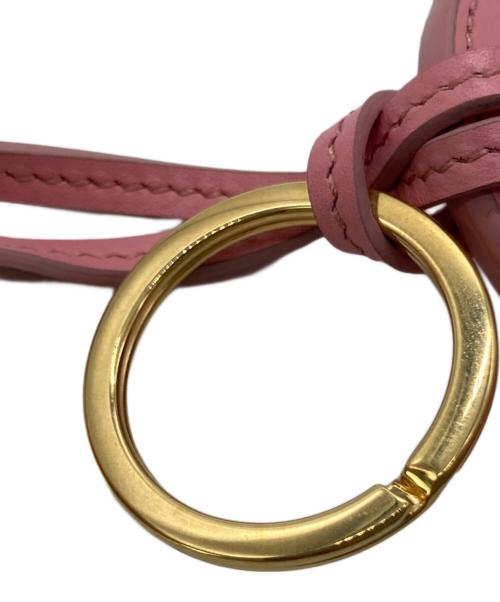 CELINE（セリーヌ）CELINE (セリーヌ) トリオンフ バッグチャーム / スムースカーフスキン ピンクの古着・服飾アイテム