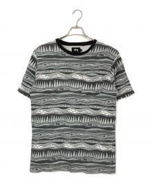 stussy×FRAGMENT DESIGN（ステューシー×フラグメントデザイン）の古着「総柄ポケットTシャツ」｜グレー