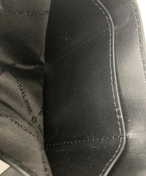 MICHAEL KORS（マイケル・コース）MICHAEL KORS (マイケル・コース) 3つ折り財布 ブラックの古着・服飾アイテム