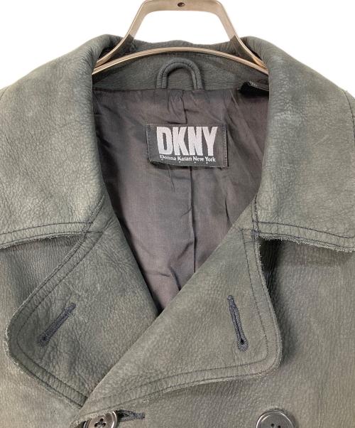 DKNY（ダナキャランニューヨーク）DKNY (ダナキャランニューヨーク) レザーPコート グレー サイズ:XSの古着・服飾アイテム