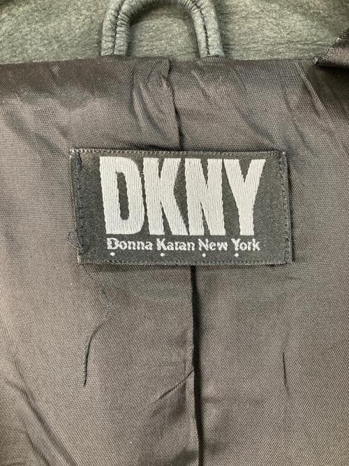 DKNY（ダナキャランニューヨーク）DKNY (ダナキャランニューヨーク) レザーPコート グレー サイズ:XSの古着・服飾アイテム