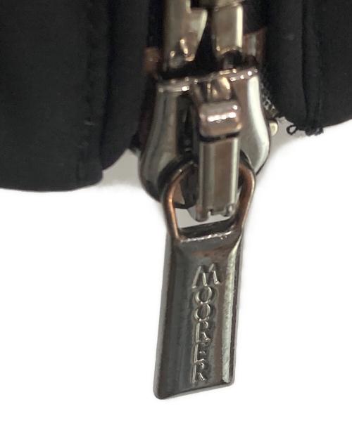MOORER（ムーレー）MOORER (ムーレー) ナイロンストレッチ撥水ダウンブルゾン ブラック サイズ:44の古着・服飾アイテム