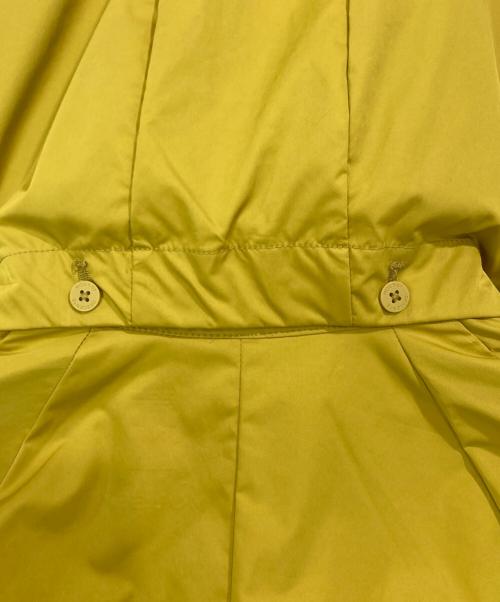 moussy（マウジー）moussy (マウジー) DECENT (デサント) OVER SHORT TRENCH イエロー サイズ:FREE 未使用品の古着・服飾アイテム