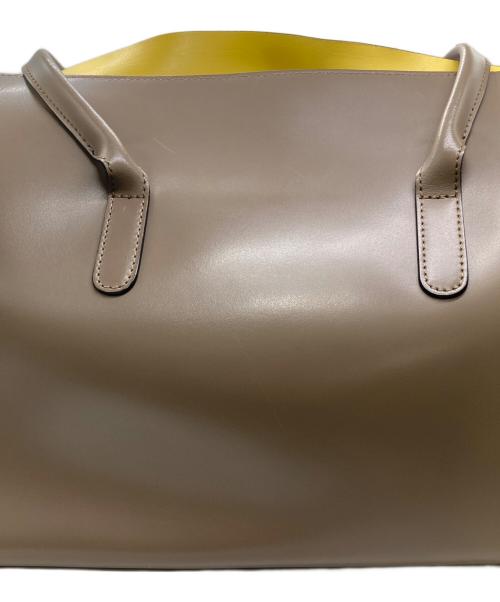 BARNEYS NEWYORK（バーニーズ・ニューヨーク）BARNEYS NEWYORK (バーニーズ・ニューヨーク) ショルダーフラップトートバッグ ブラウン×イエローの古着・服飾アイテム