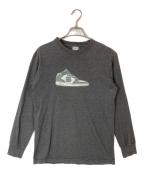 stussyステューシー）の古着「スニーカープリントロングスリーブTシャツ」｜グレー