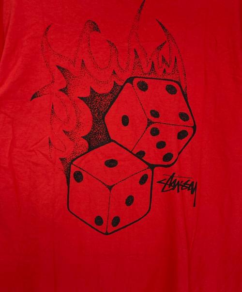 stussy（ステューシー）stussy (ステューシー) FIRE DICE TEE レッド サイズ:Lの古着・服飾アイテム