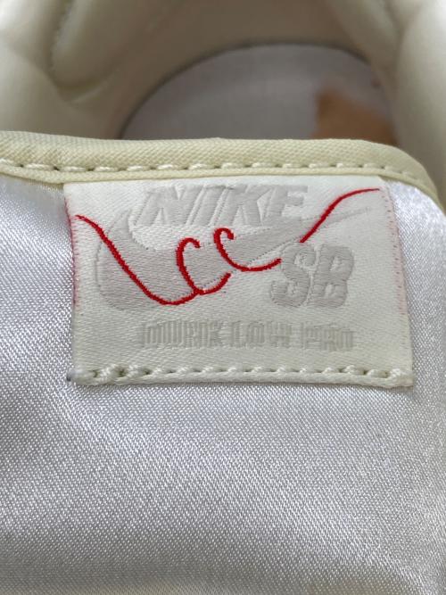 NIKE SB（ナイキエスビー）NIKE SB (ナイキエスビー) SB DUNK LOW PRM ホワイト サイズ:29 未使用品の古着・服飾アイテム