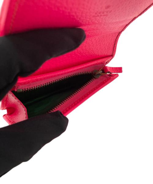 GUCCI（グッチ）GUCCI (グッチ) フローラルプリント コンパクトウォレット ショッキングピンクの古着・服飾アイテム