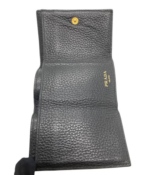 PRADA（プラダ）PRADA (プラダ) シボ革3つ折り財布 ブラックの古着・服飾アイテム