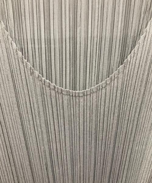 PLEATS PLEASE（プリーツプリーズ）PLEATS PLEASE (プリーツプリーズ) プリーツノースリーブカットソー グレー サイズ:4の古着・服飾アイテム