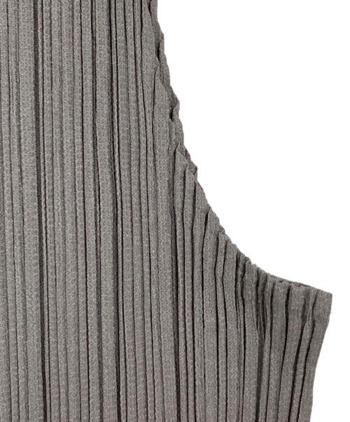 PLEATS PLEASE（プリーツプリーズ）PLEATS PLEASE (プリーツプリーズ) プリーツノースリーブカットソー グレー サイズ:4の古着・服飾アイテム