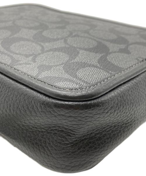 COACH（コーチ）COACH (コーチ) サリバン クロスボディバッグ ブラックの古着・服飾アイテム