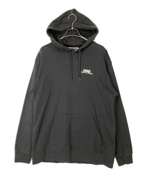 CDG（シーディージー）CDG (シーディージー) ロゴプリントプルオーバーパーカー ブラック サイズ:XXLの古着・服飾アイテム