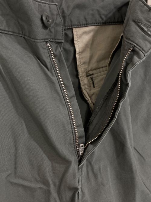 Carhartt WIP（カーハート ワーク イン プログレス）CARHARTT WIP (カーハート ワーク イン プログレス) Cole カーゴショーツ グレー サイズ:30の古着・服飾アイテム