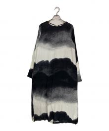 marimekko（マリメッコ）の古着「ピラヴィロングワンピース」｜ブラック×ホワイト