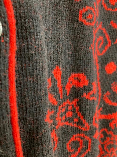 PENDLETON（ペンドルトン）PENDLETON (ペンドルトン) 総柄ウールカーディガン ブラック×レッド サイズ:Ｍの古着・服飾アイテム