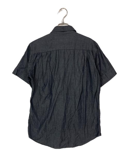 Vivienne Westwood man（ヴィヴィアン ウェストウッド マン）Vivienne Westwood man (ヴィヴィアン ウェストウッド マン) TWISTED SHORT SLEEVE SHIRTS グレー サイズ:SIZE 48の古着・服飾アイテム