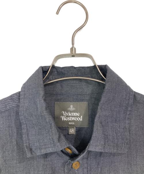 Vivienne Westwood man（ヴィヴィアン ウェストウッド マン）Vivienne Westwood man (ヴィヴィアン ウェストウッド マン) TWISTED SHORT SLEEVE SHIRTS グレー サイズ:SIZE 48の古着・服飾アイテム