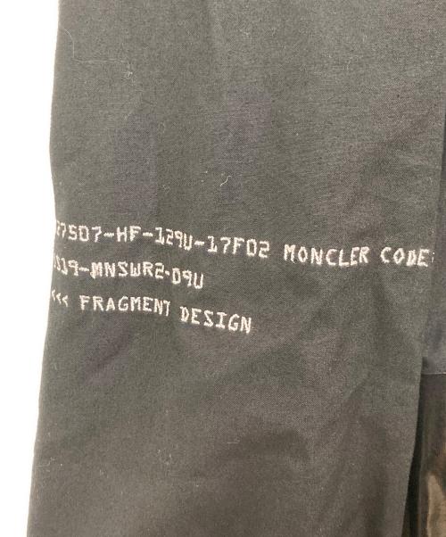 MONCLER（モンクレール）MONCLER (モンクレール) FRAGMENT DESIGN (フラグメントデザイン) コットンナイロンフーデッドジャケト ブラックの古着・服飾アイテム