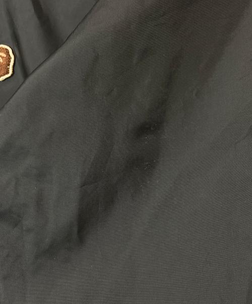 A BATHING APE（アベイシングエイプ）A BATHING APE (アベイシングエイプ) 1ST CAMOリバーシブルナイロンスイングトップ ブラック×カーキ サイズ:Ｍの古着・服飾アイテム