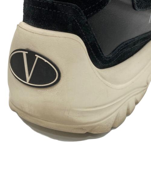 VALENTINO（ヴァレンティノ）VALENTINO (ヴァレンティノ) ダッドスニーカー ブラック サイズ:SIZE 42 1/2の古着・服飾アイテム