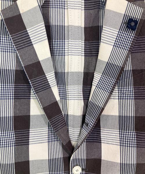 LARDINI（ラルディーニ）LARDINI (ラルディーニ) 段返り3Bテーラードジャケット ベージュ サイズ:SIZE 48の古着・服飾アイテム