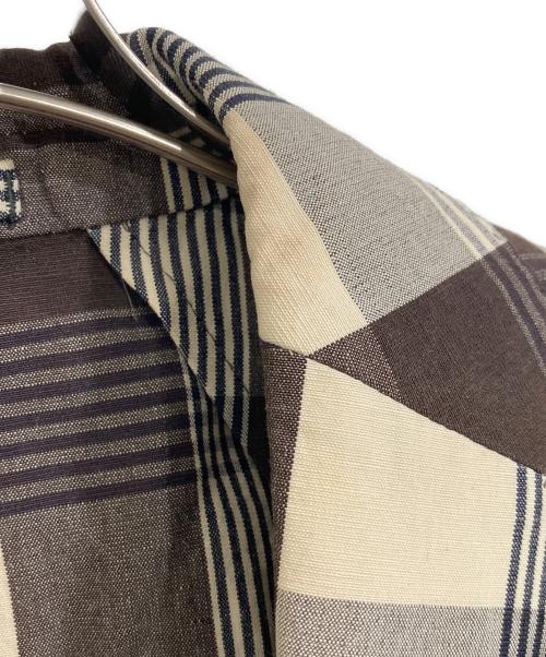 LARDINI（ラルディーニ）LARDINI (ラルディーニ) 段返り3Bテーラードジャケット ベージュ サイズ:SIZE 48の古着・服飾アイテム
