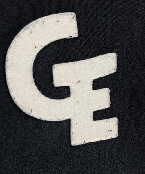 GOODENOUGH（グッドイナフ）GOODENOUGH (グットイナフ) フェルトロゴ ジップパーカー ブラック サイズ:Ｌ　の古着・服飾アイテム