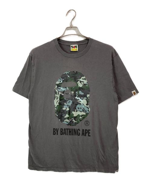 BAPE BY A BATHING APE（ベイプバイアベイシングエイプ）BAPE BY A BATHING APE (ベイプバイアベイシングエイプ) Tシャツ グレー サイズ:XLの古着・服飾アイテム