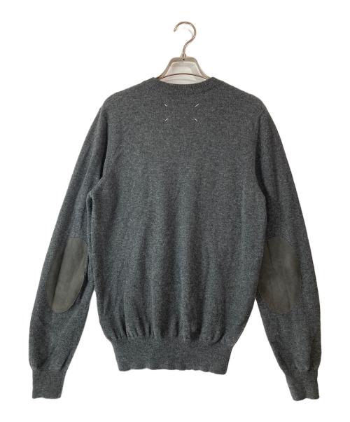 Maison Margiela（メゾンマルジェラ）Maison Margiela (メゾンマルジェラ) エルボーパッチVネックニット グレー サイズ:Ｓの古着・服飾アイテム