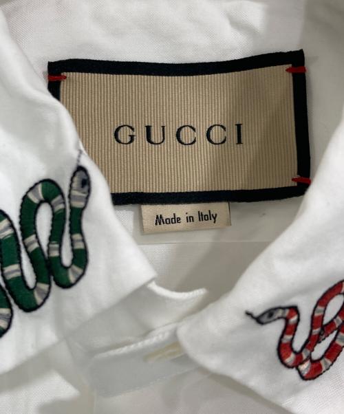 GUCCI（グッチ）GUCCI (グッチ) シンボルズ 刺繍 カラー ドレスシャツ ホワイト サイズ:41/16の古着・服飾アイテム