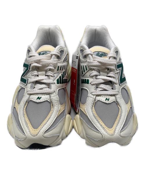 NEW BALANCE（ニューバランス）NEW BALANCE (ニューバランス) U9060ESE WHITE/GREEN ベージュ サイズ:24.5cm 未使用品の古着・服飾アイテム