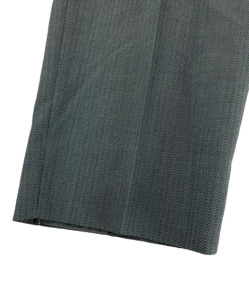 GIORGIO ARMANI LE COLLEZIONI（ジョルジオアルマーニ）GIORGIO ARMANI LE COLLEZIONI (ジョルジオアルマーニ) セットアップスーツ グレー サイズ:48の古着・服飾アイテム
