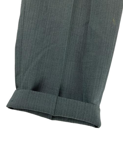 GIORGIO ARMANI LE COLLEZIONI（ジョルジオアルマーニ）GIORGIO ARMANI LE COLLEZIONI (ジョルジオアルマーニ) セットアップスーツ グレー サイズ:48の古着・服飾アイテム