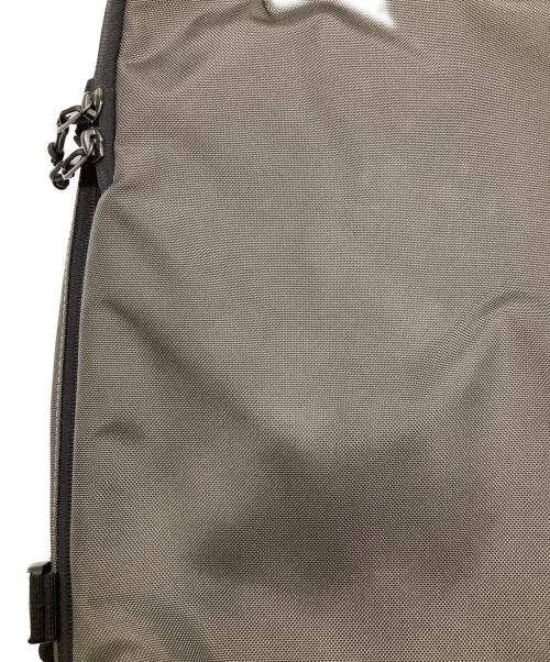 Columbia（コロンビア）Columbia (コロンビア) タイガーブルック20L+バックパック カーキの古着・服飾アイテム