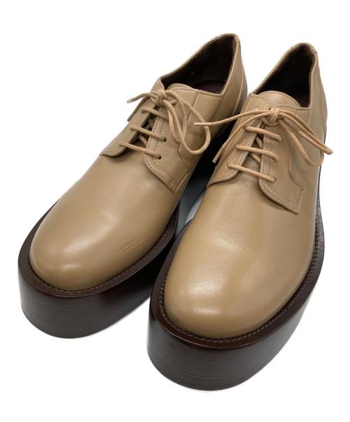 VALENTINO GARAVANI（ヴァレンティノ・ガラヴァーニ）VALENTINO GARAVANI (ヴァレンティノ・ガラヴァーニ) 厚底ダービーシューズ ベージュ サイズ:40の古着・服飾アイテム
