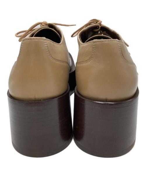 VALENTINO GARAVANI（ヴァレンティノ・ガラヴァーニ）VALENTINO GARAVANI (ヴァレンティノ・ガラヴァーニ) 厚底ダービーシューズ ベージュ サイズ:40の古着・服飾アイテム