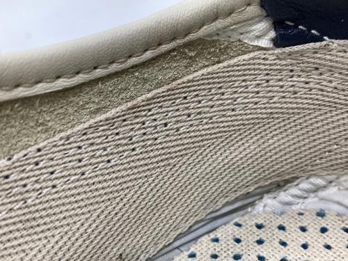 Onitsuka Tiger（オニツカタイガー）Onitsuka Tiger (オニツカタイガー) ローカットスニーカー ベージュ サイズ:27.5の古着・服飾アイテム